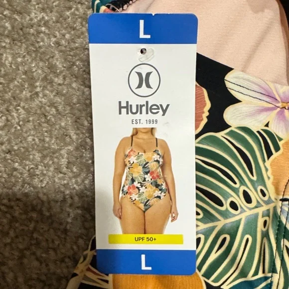 Hurley bathing suit - Picture 2 of 6